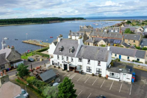 Crown and Anchor Inn, Findhorn